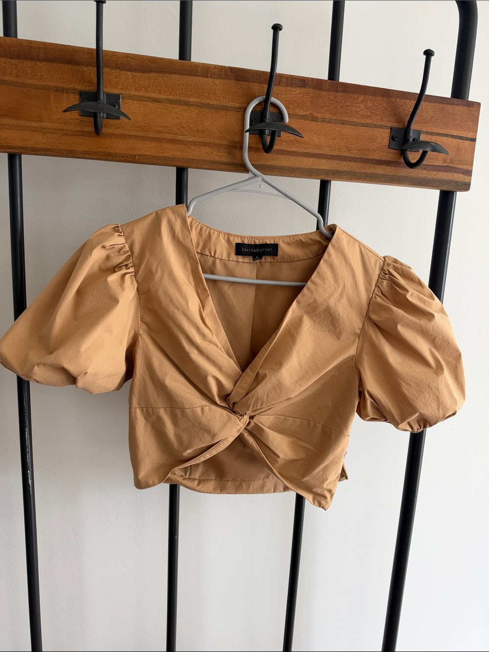 Camel Twist-Front Puff-Sleeve Crop Top- Small